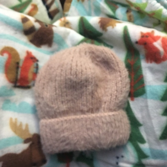 New adult pink knit stocking cap. soft and warm - Picture 3 of 3